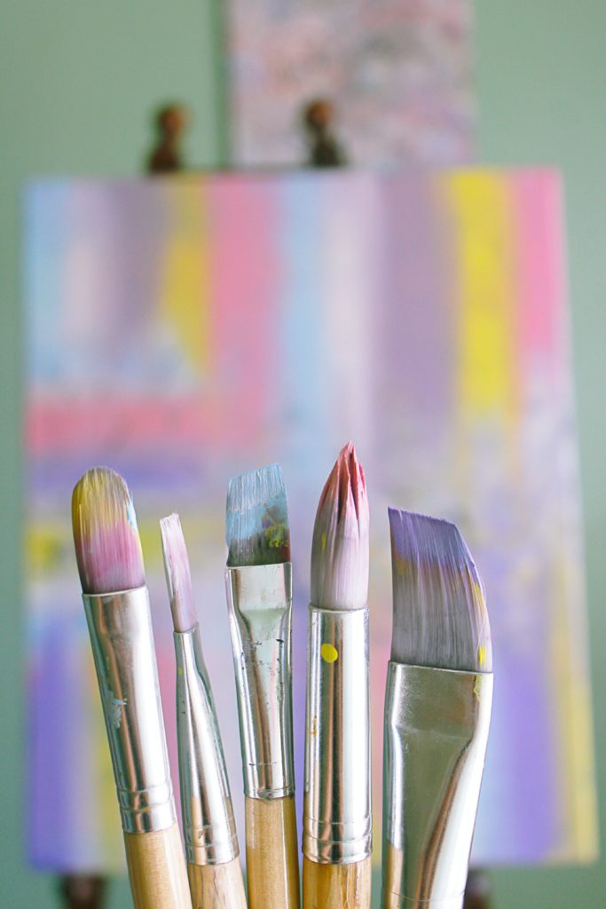 Paint and Painting Materials for Artists