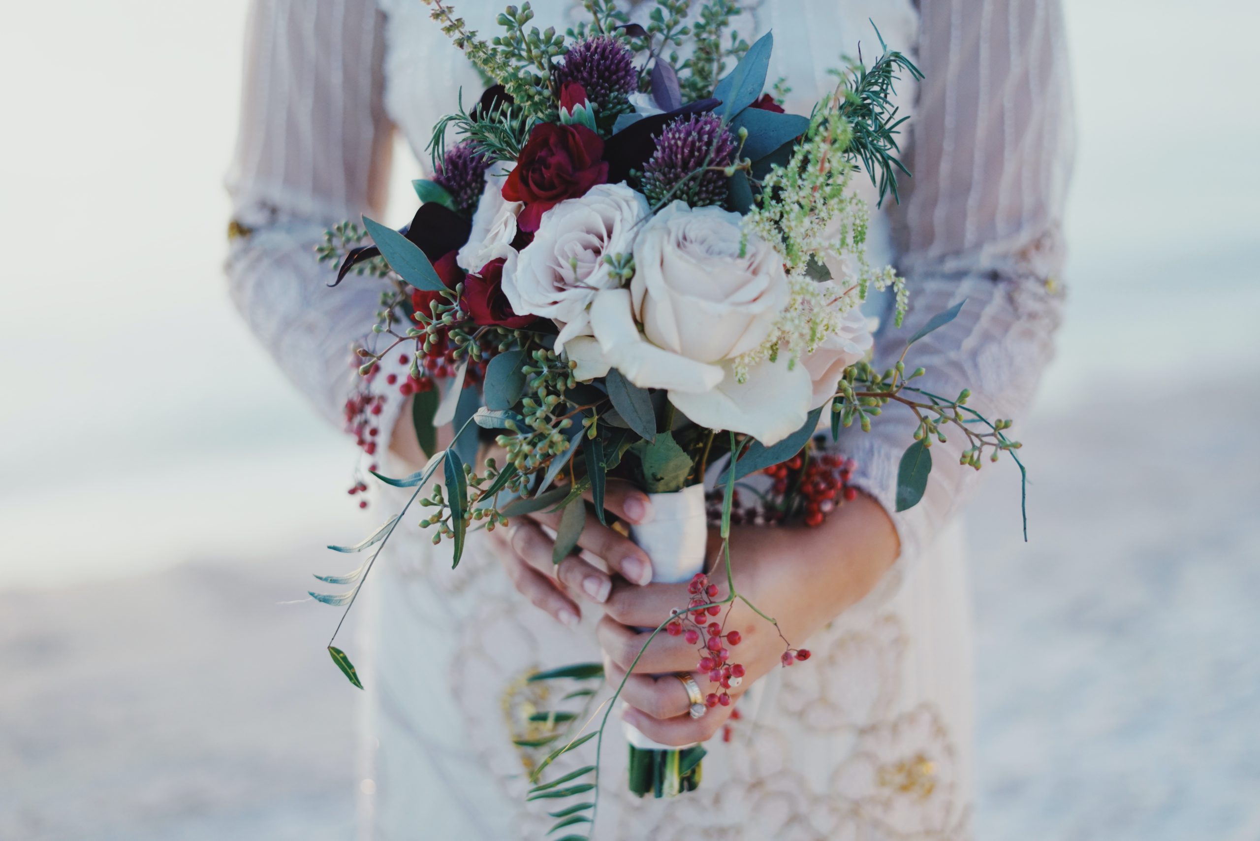 10 Beautiful Summer Wedding Bouquet Designs on your Big Day