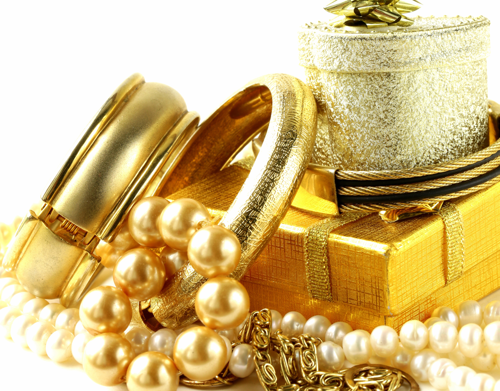 How to Choose a Woman’s Jewelry Gift