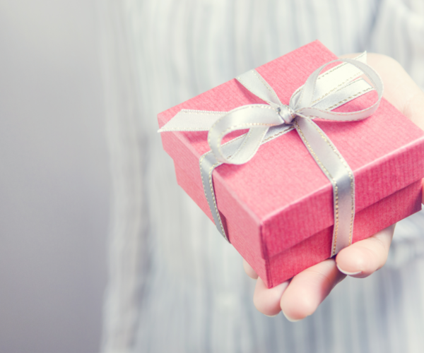 Ultimate Ideas on Choosing a Gift for a Family
